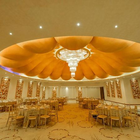 The Full Moon Hotel 卡图纳耶克 外观 照片