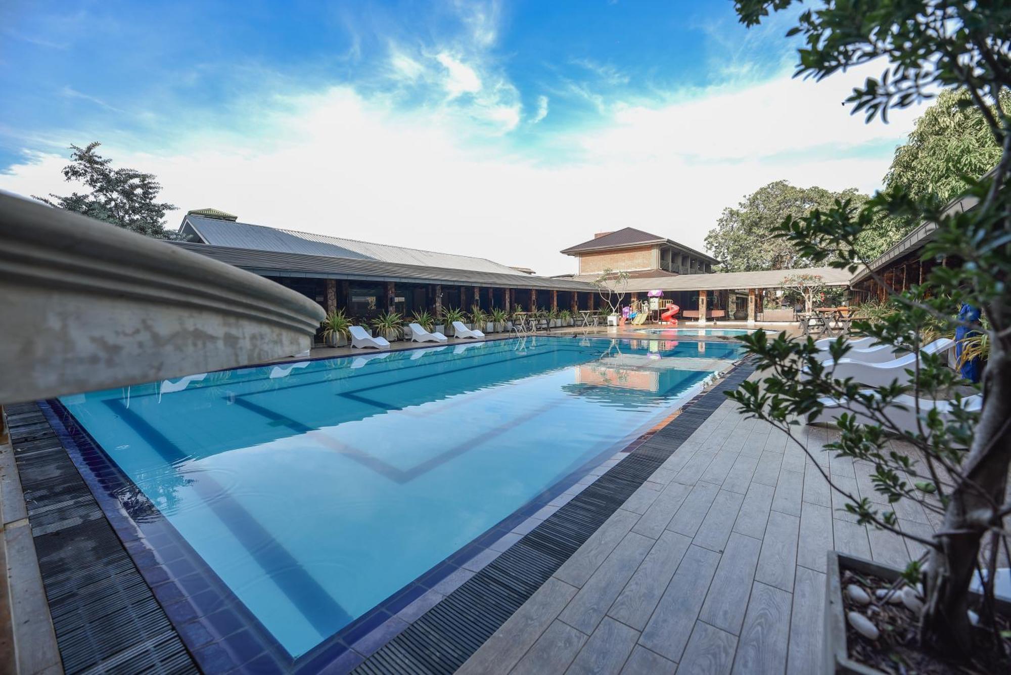 The Full Moon Hotel 卡图纳耶克 外观 照片